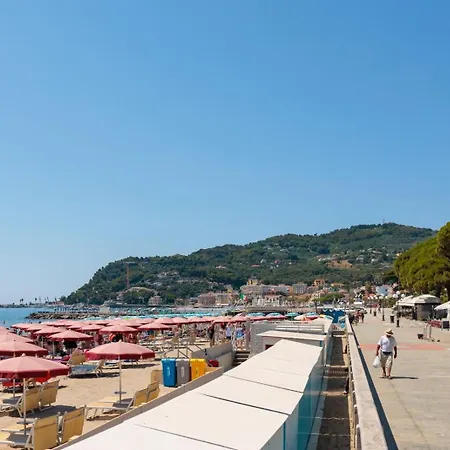 Indaco Sul Mare Fronte Mare/ Passeggiata Apartment