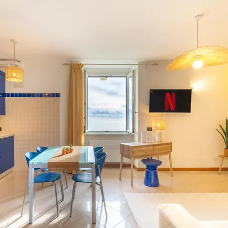 Apartment Indaco Sul Mare Fronte Mare/ Passeggiata Diano Marina