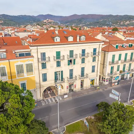 Apartment Indaco Sul Mare Fronte Mare/ Passeggiata *