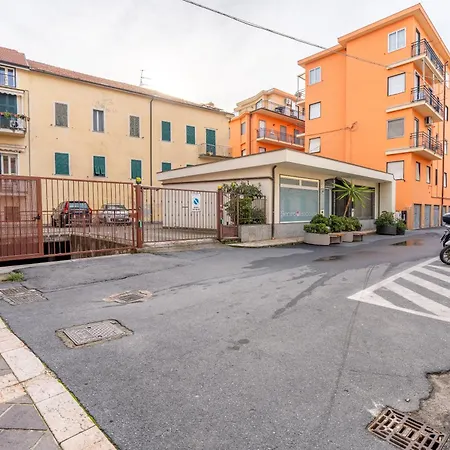 Indaco Sul Mare Fronte Mare/ Passeggiata Apartment *